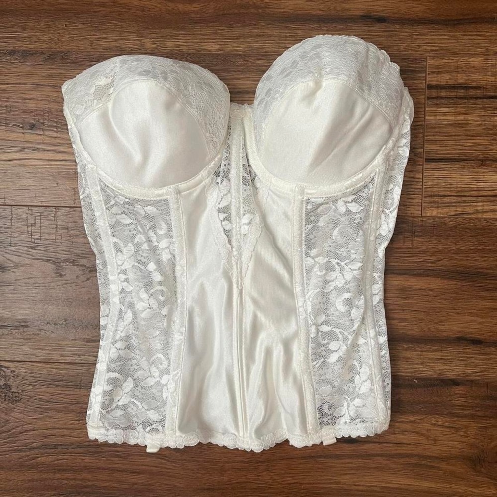 Carnival Vintage Ivory Lace Bustier Corset Top 36C Boning Satin Coquette‎ Goth